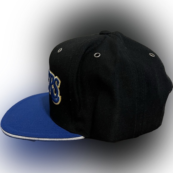 Los Angeles Lakers Mitchell & Ness Snapback Hat - Picture 2 of 5